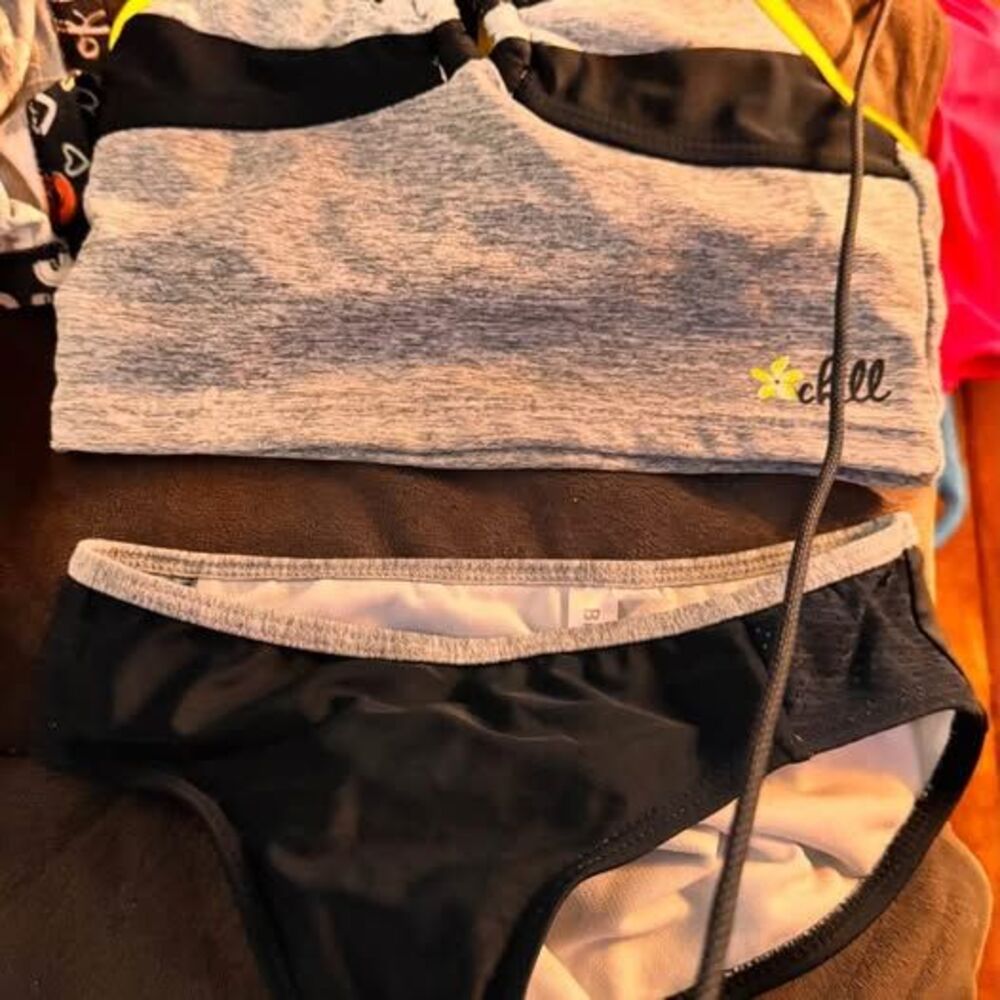 Chill One Girls 2 pc bathing suit